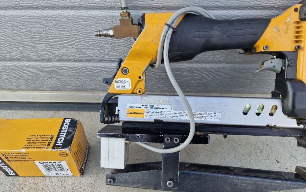 Capsator BOSTITCH ESD-450S2 cu 6 straturi