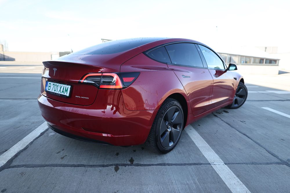 Tesla Model 3 - Long Range AWD leasing