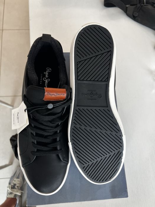 Чисто нови обувки Pepe Jeans