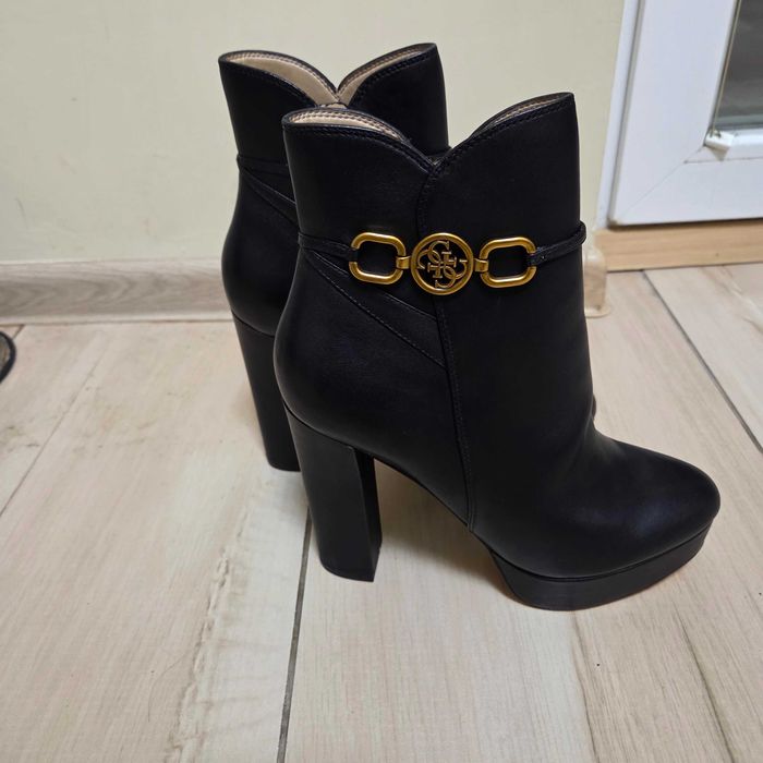 Нови боти Guess, размер 38