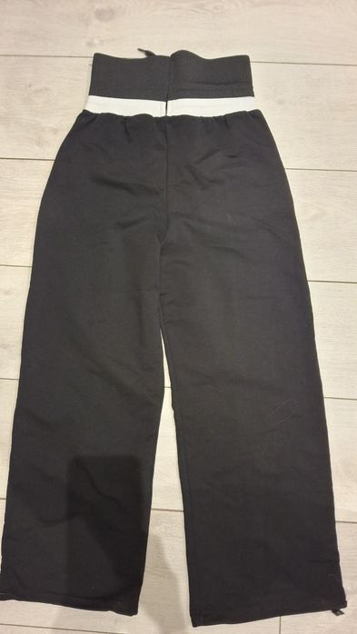 Лот от суичър Шейн и спортно долнище р-р  152