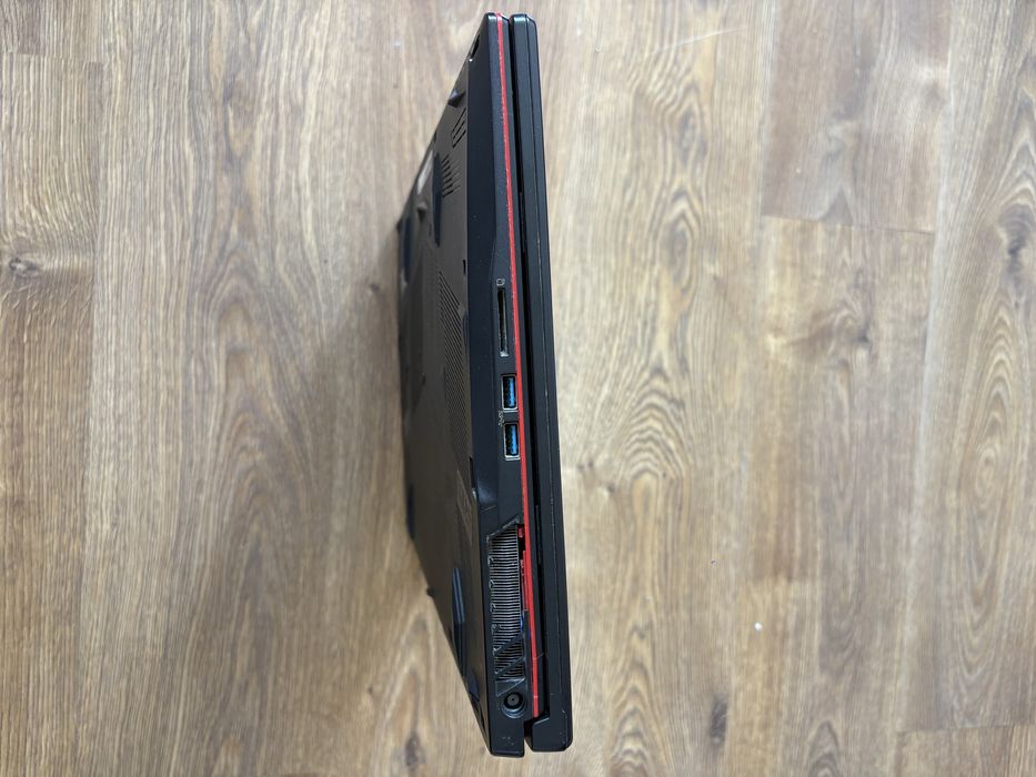 MSI GL73 9SEK - геймърски лаптоп