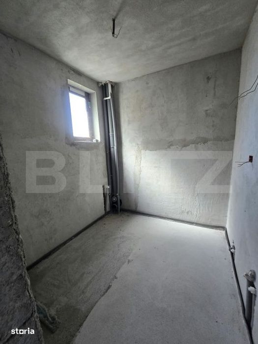 Casa solida P+M, 180 mp utili, 2 fronturi stradale – ideala pentru f