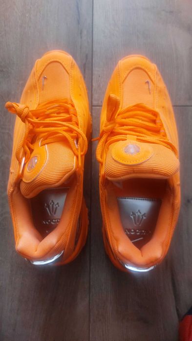 Продам кроссовки