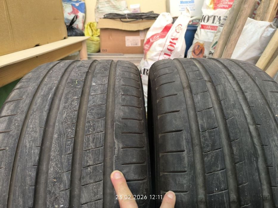 Продам комплект оригинальной резины от BMW X7