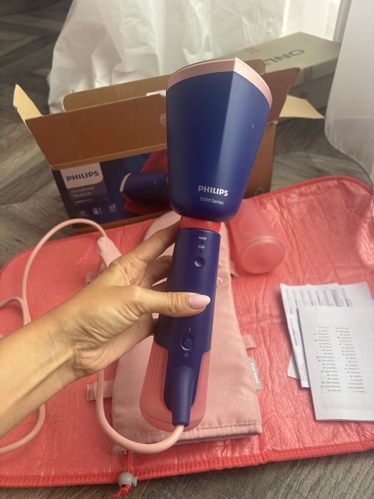 Philips 5000 парна вертикална ютия НОВА с гаранция!