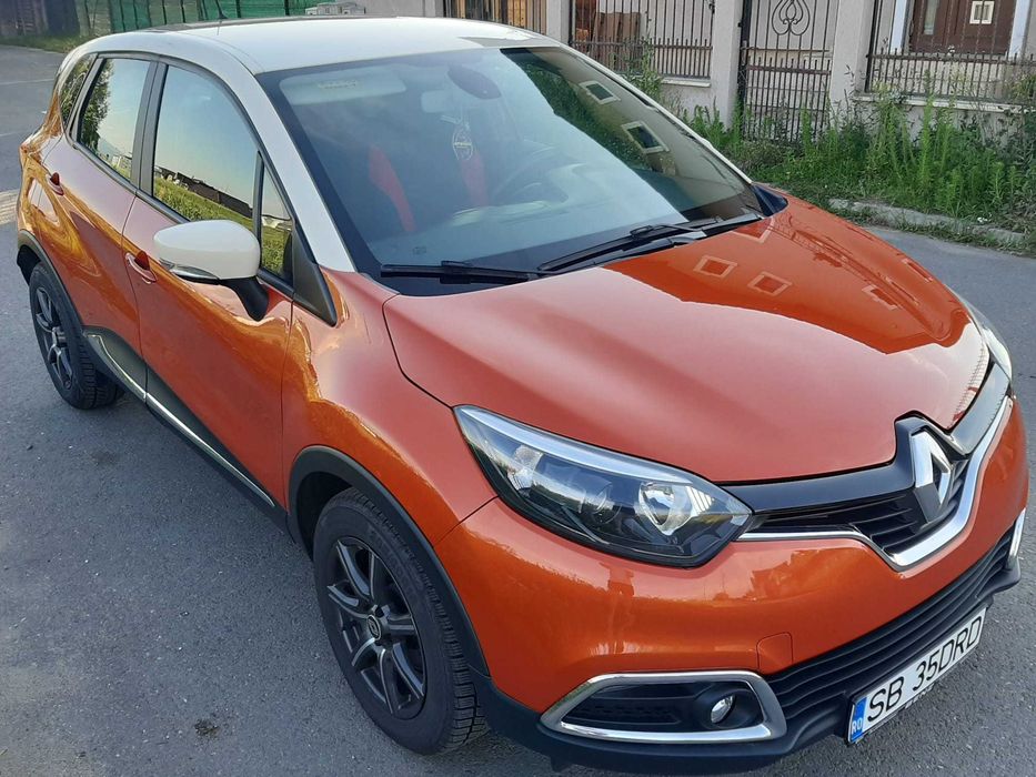RENAULT Captur 2016
