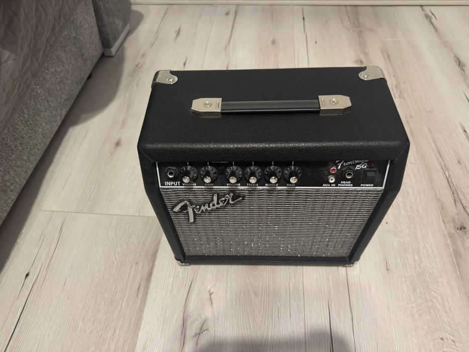 Fender Frontman 15G – Stare Foarte Bună / Aproape Nou