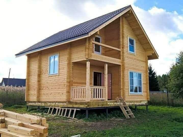 Executam cabane din lemn la cheie