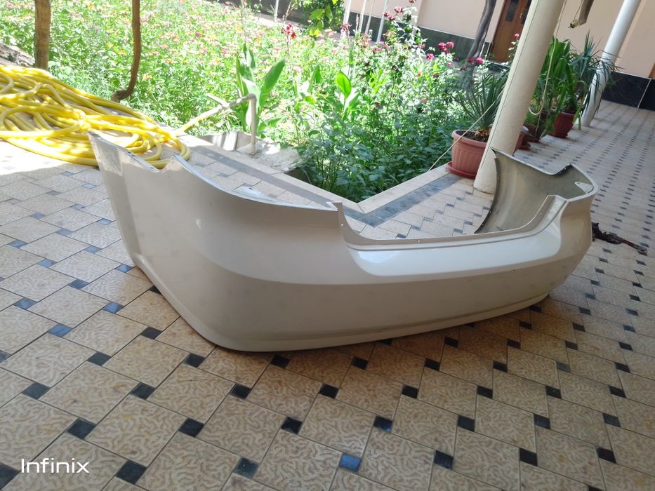 Orqa Bamfer sotiladi Nexia 3