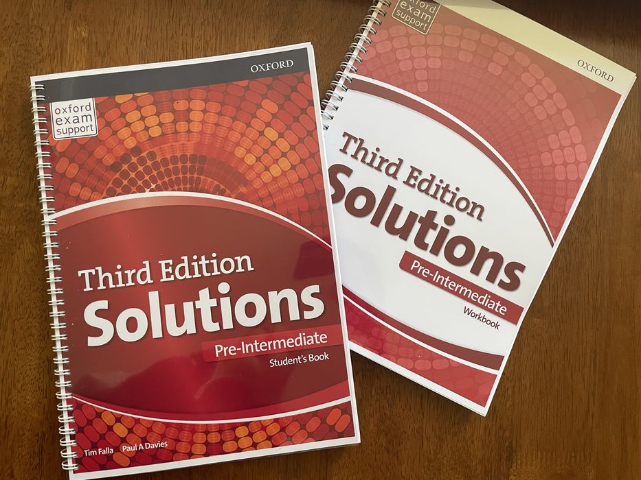 Solutions Pre intermediate third edition