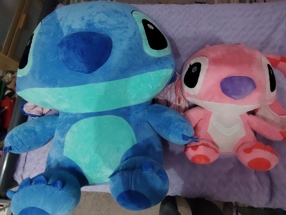 Îl vindem pe marele Stitch și prietena lui Angela