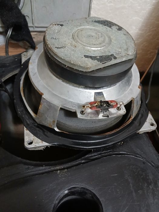 Kolonka Elektronika 25ac 128 sotiladi