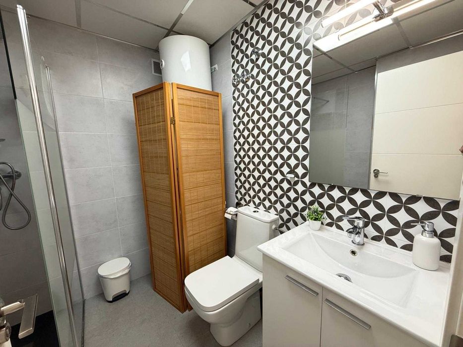 Studio tip loft renovat, licență turistică, piscină – Torrevieja