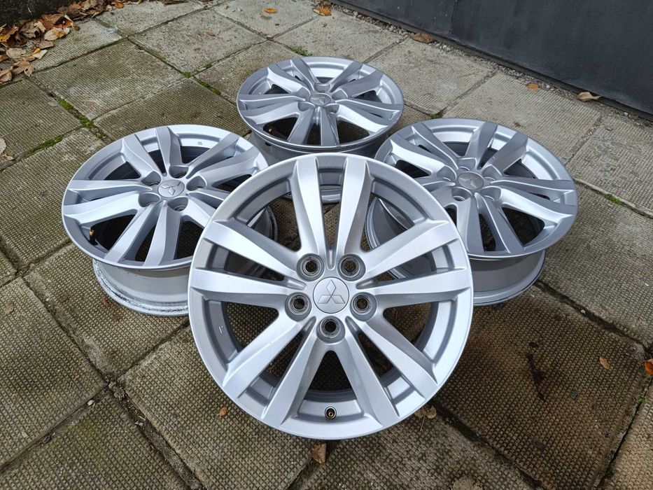 ОРИГИНАЛНИ джанти 17 ' 5x114,3 Mitsubishi Hyundai Mazda Kia 67,1 ET46