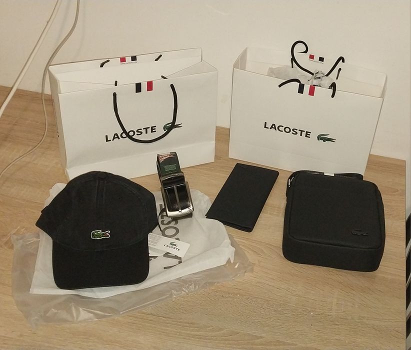 Продам подарочный набор Lacoste