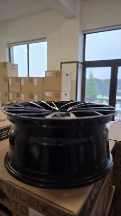 Jante noi R18 pentru Audi A3 A4 A5 A6 A7 A8 Golf Skoda Seat Passat