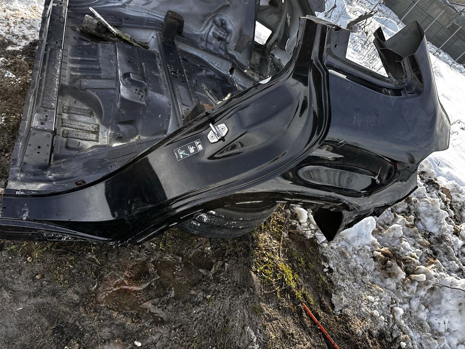 Aripă stânga spate mercedes gle w292 coupe.