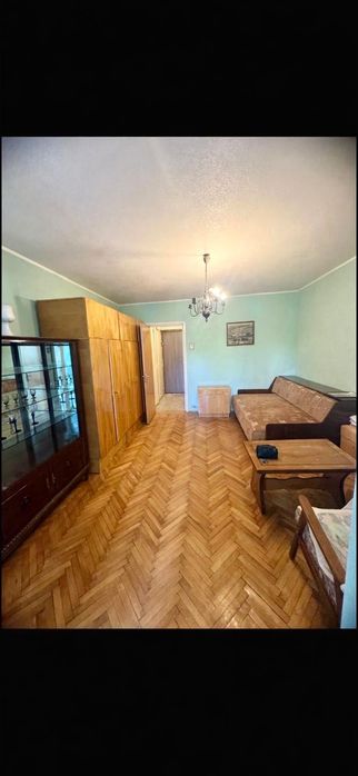 Garsonieră de vinzare