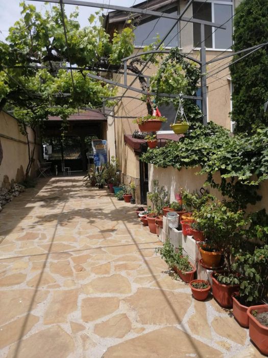 Продава се Къща в Шумен, Център - 330 кв.м за 1000 €/кв.м - Снимка #3