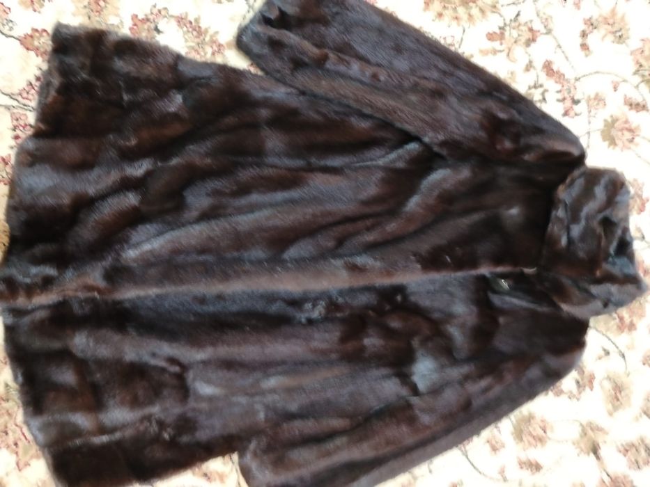 Женская норковая шуба