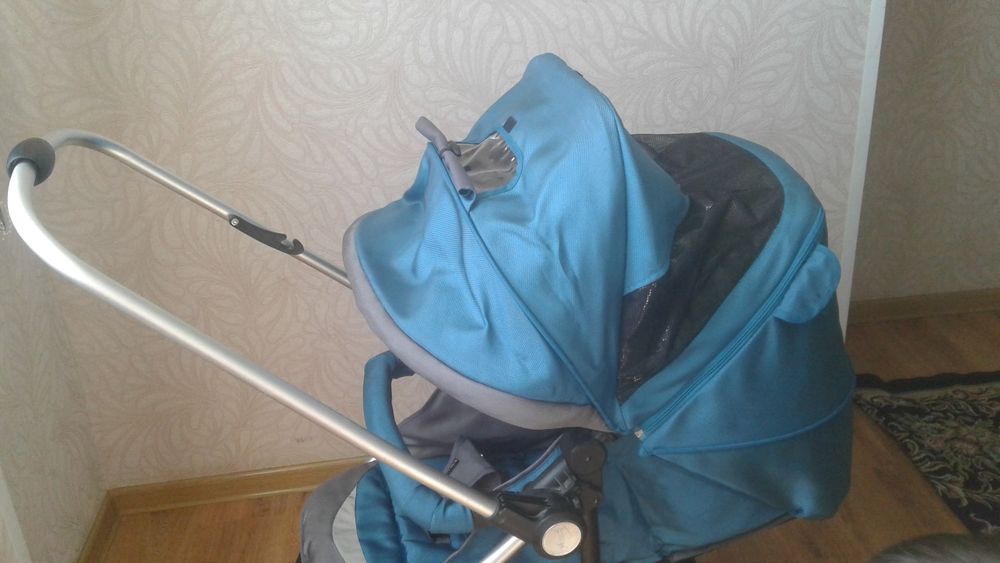 Продаётся коляска прочная в отличном состоянии.