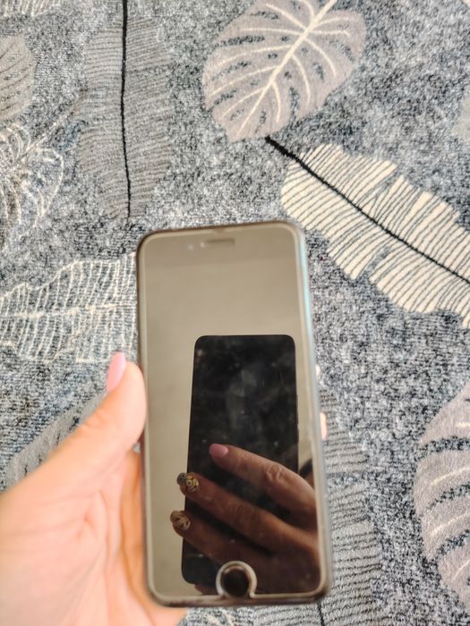 IPhone 7 работещ и IPhone 7 за части