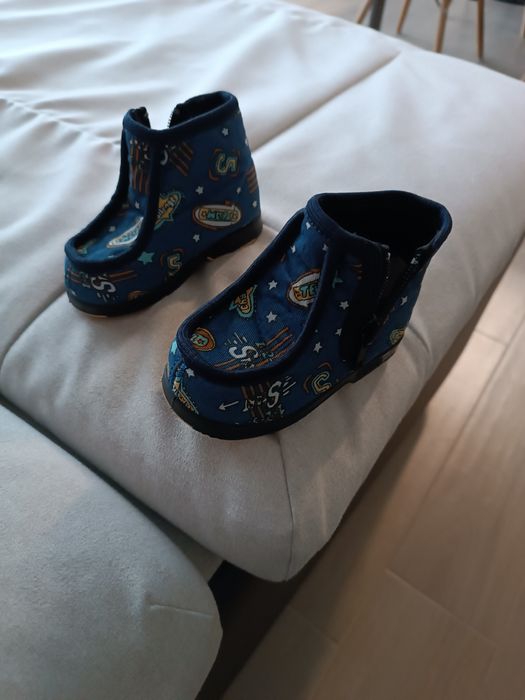 Бебешки обувки продавам