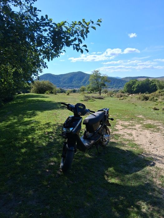 Vând scuter spin explorăr de 80cc