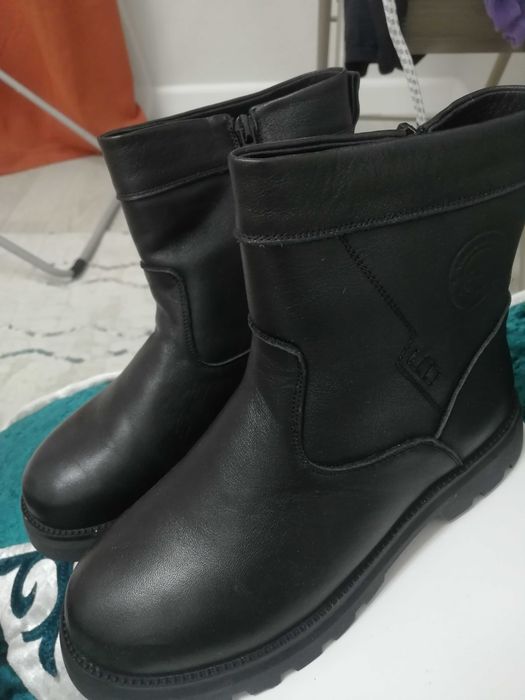 Продам сапоги зимние на мальчика