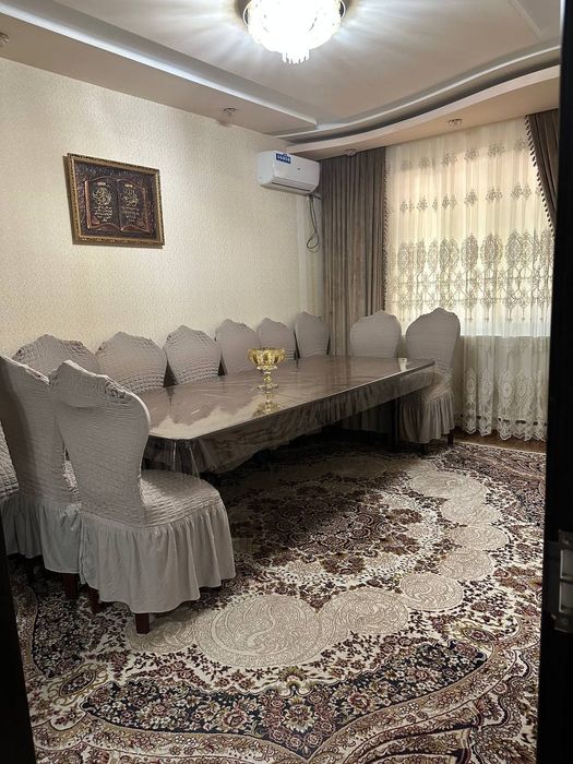 Продаётся квартира на перевом этаже в Чиланзарском районе