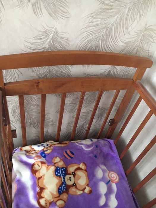 Продам детскую кроватку