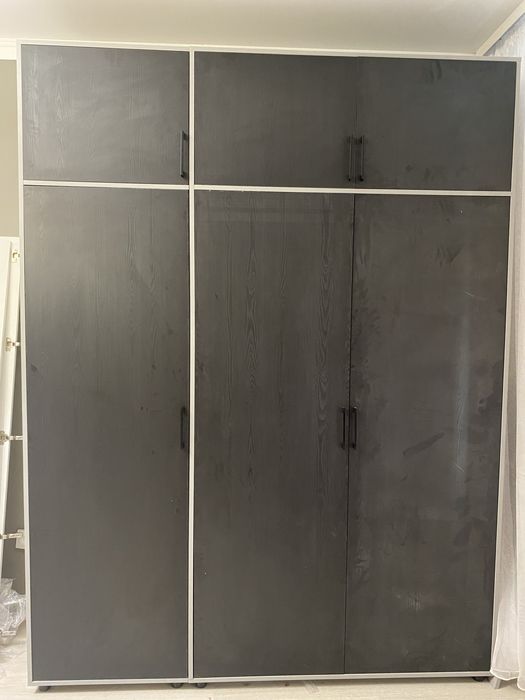 Новый стильный шкаф