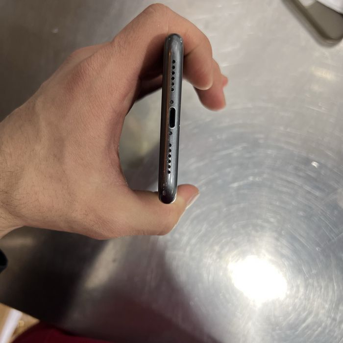 Iphone 11    2 500 000