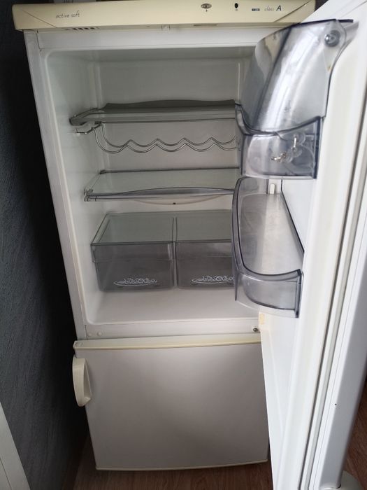 Продам холодильник Snaige б/у