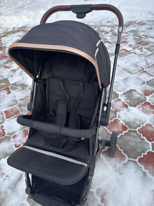 Детская коляска б/у в отличном состоянии