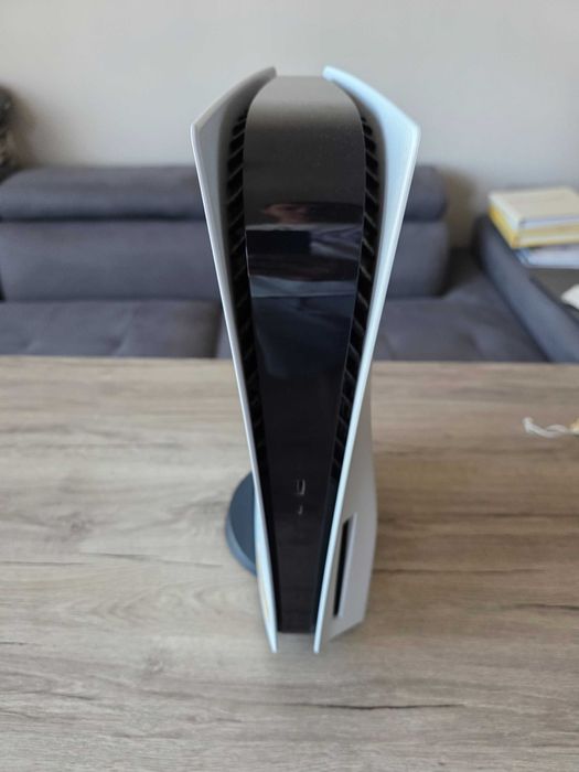 Playstation 5 825GB + 46 игри