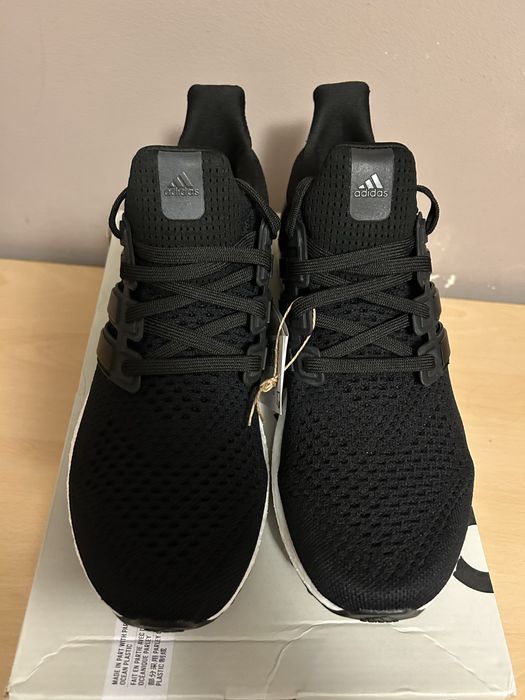 Adidas Ultraboost 1.0; 43 1/3