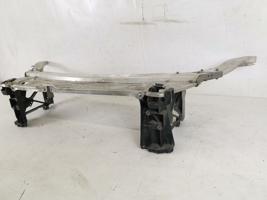 Горна част на теглич Мерцедес-Бенц / Mercedes-Benz GLC-Class X253/C253