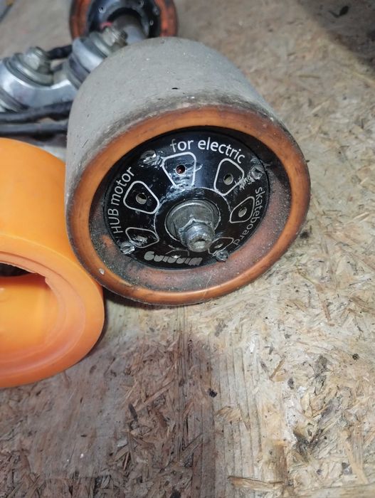 Roti cu motor electric 24v + ax skateboard / longboard + rezerve