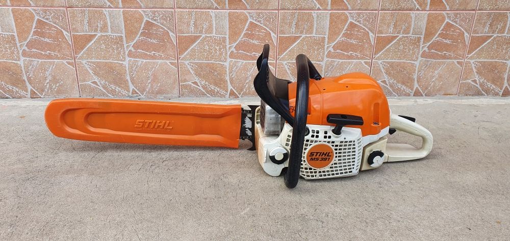 Stihl ms 391 C .