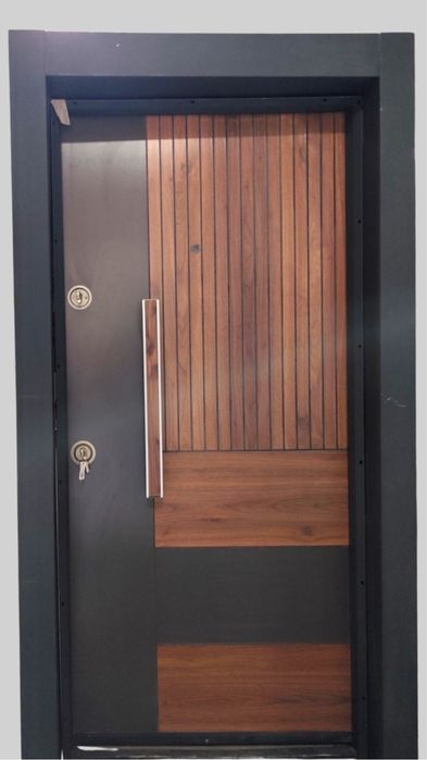 Входна врата с метална каса-Ribs