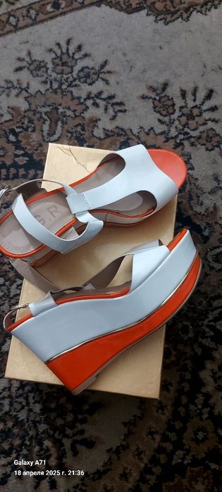 Туфли женские новые