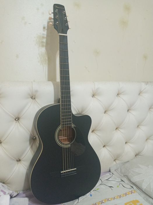 Продается оригинальная гитара Tansen, в отличном состоянии