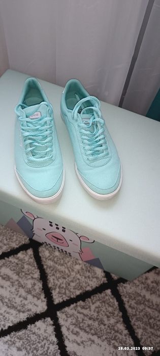 Teniși damă LeeCoufe