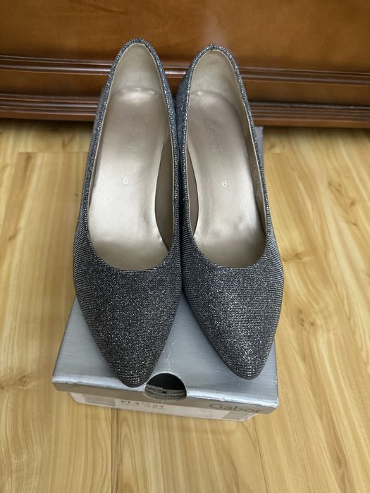 Продается туфли