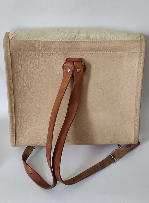 Швейцарска кожена раница с капак от кравешка кожа