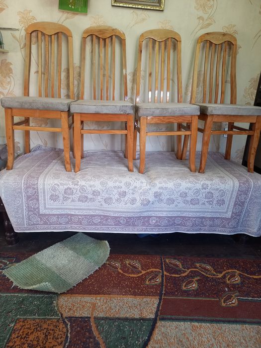 Стулья авторского исполнения