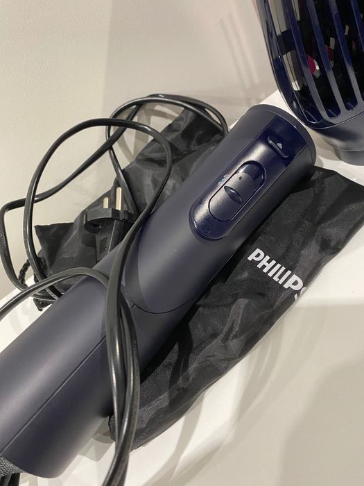 Продавам Комплект Philips - Air Styler 5000 BHA530/00, черен