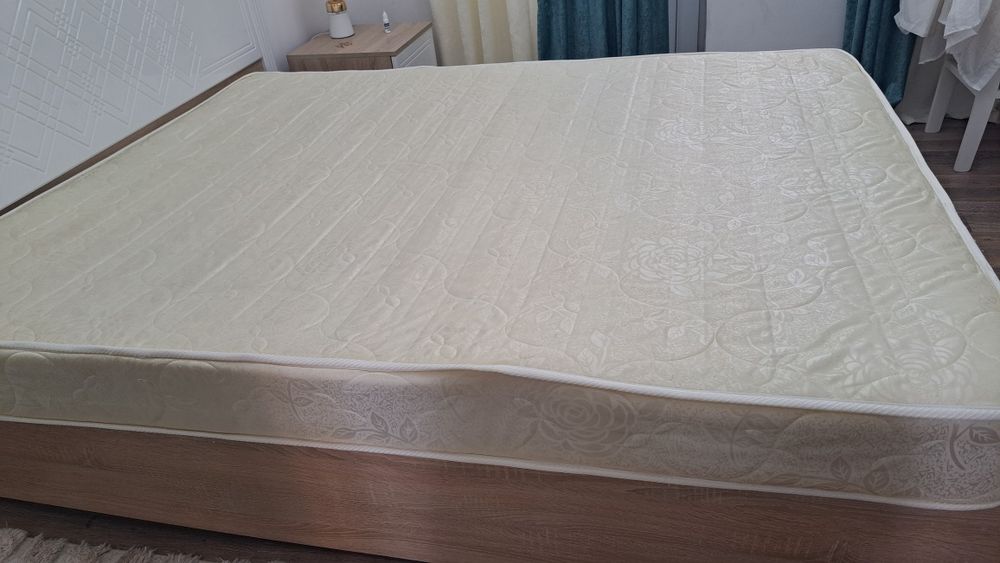 Срочно! Чистый матрас 160х200 (всего за 15 000 тг)